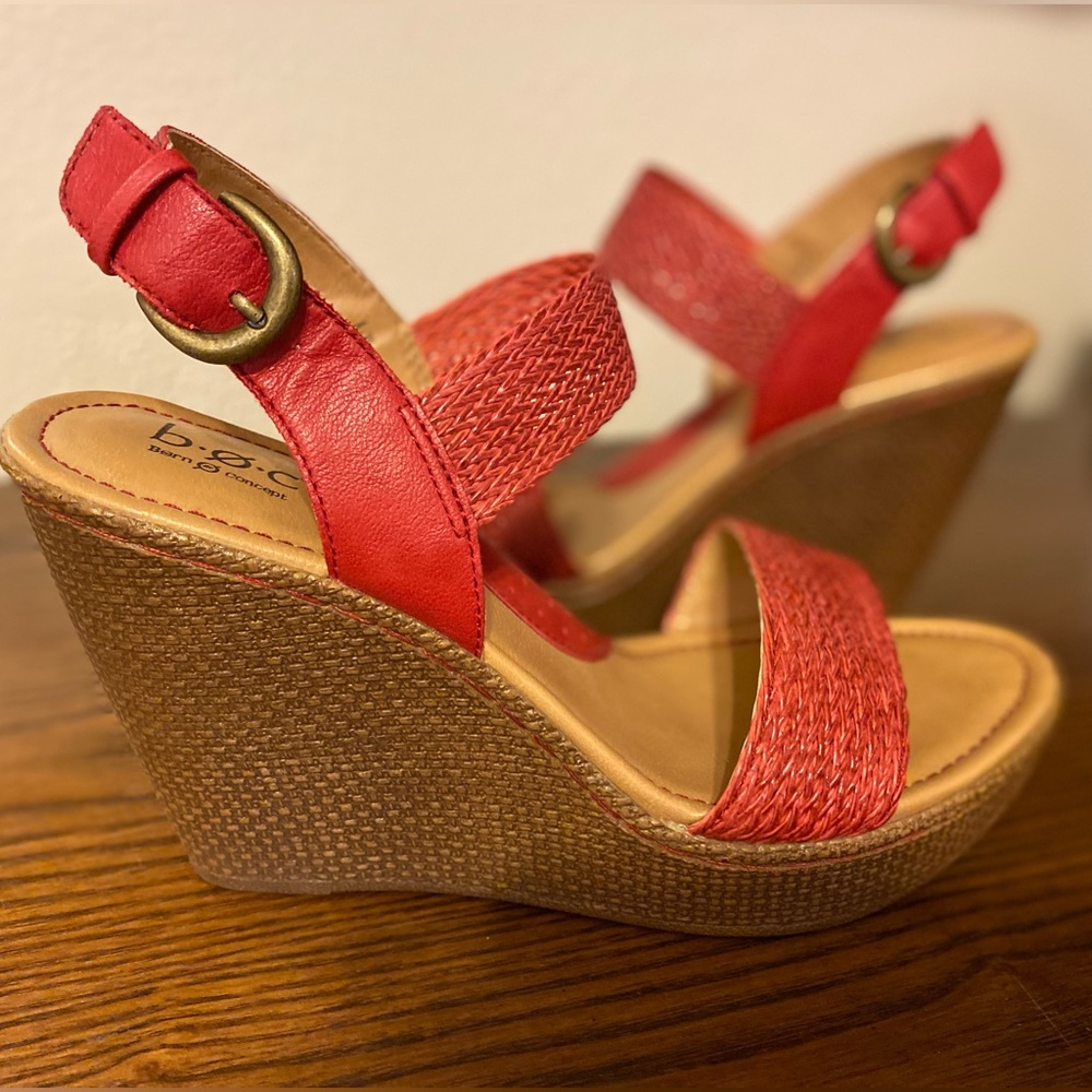 BOC by Born Red Woven Wedge Sandal Size 8